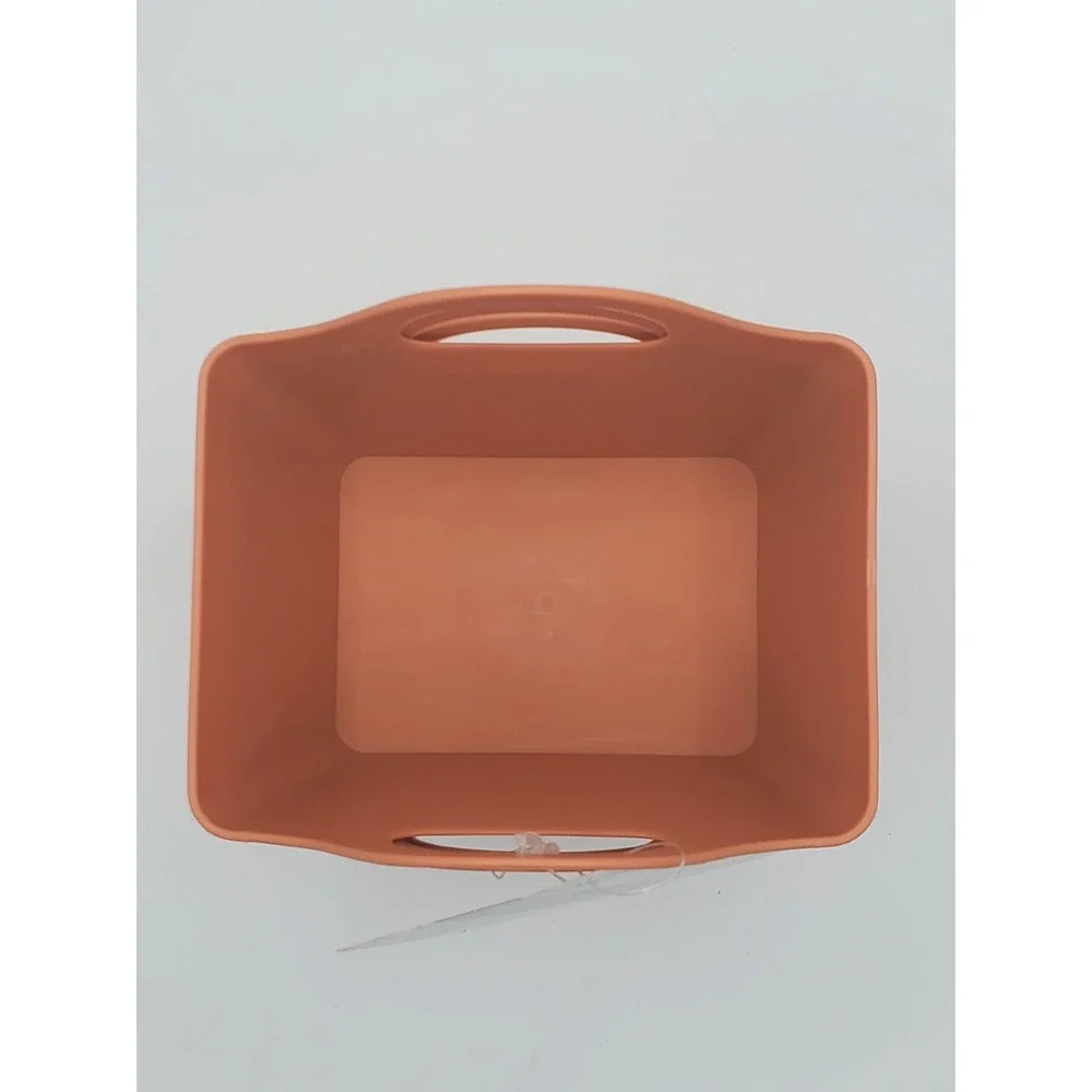 Cute set of containers